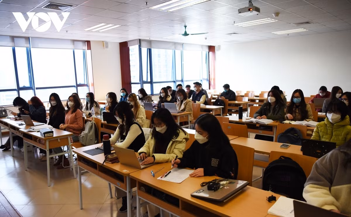 The National Economics University is one of the first in the capital to hold in-person classes from February 14.