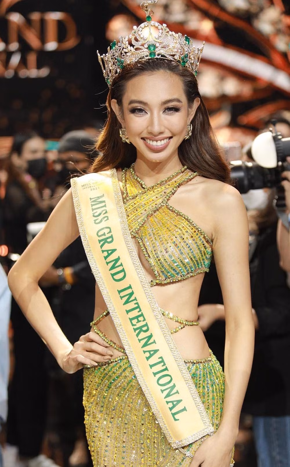 Vietnam among five largest international beauty pageant winners ảnh 6 Nguyen Thuc Thuy Tien is crowned Miss Grand International 2021 in the ninth edition of the beauty pageant which concluded in Bangkok, Thailand, on December 4 last year.
