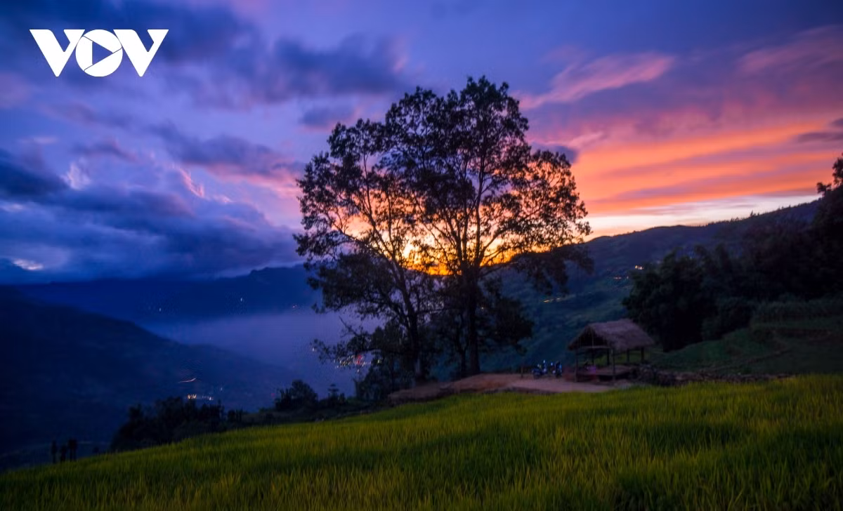 A look at the stunning sunset from Y Ty commune in Bat Xat district of Lao Cai province
