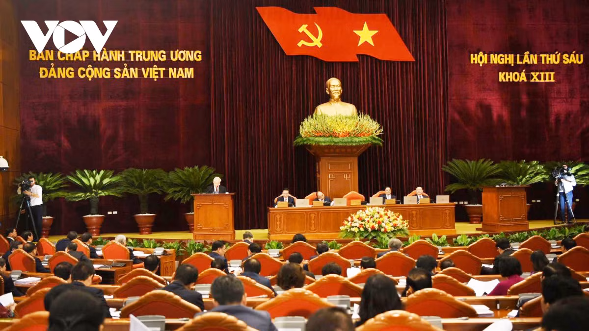 senior party officials examine key, complicated issues picture 1