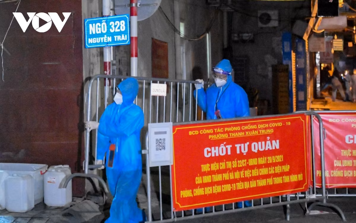 So far roughly 600 infection cases related to the two alleys on Nguyen Trai street have been confirmed, thereby making it the largest COVID-19 hotspot in the capital.