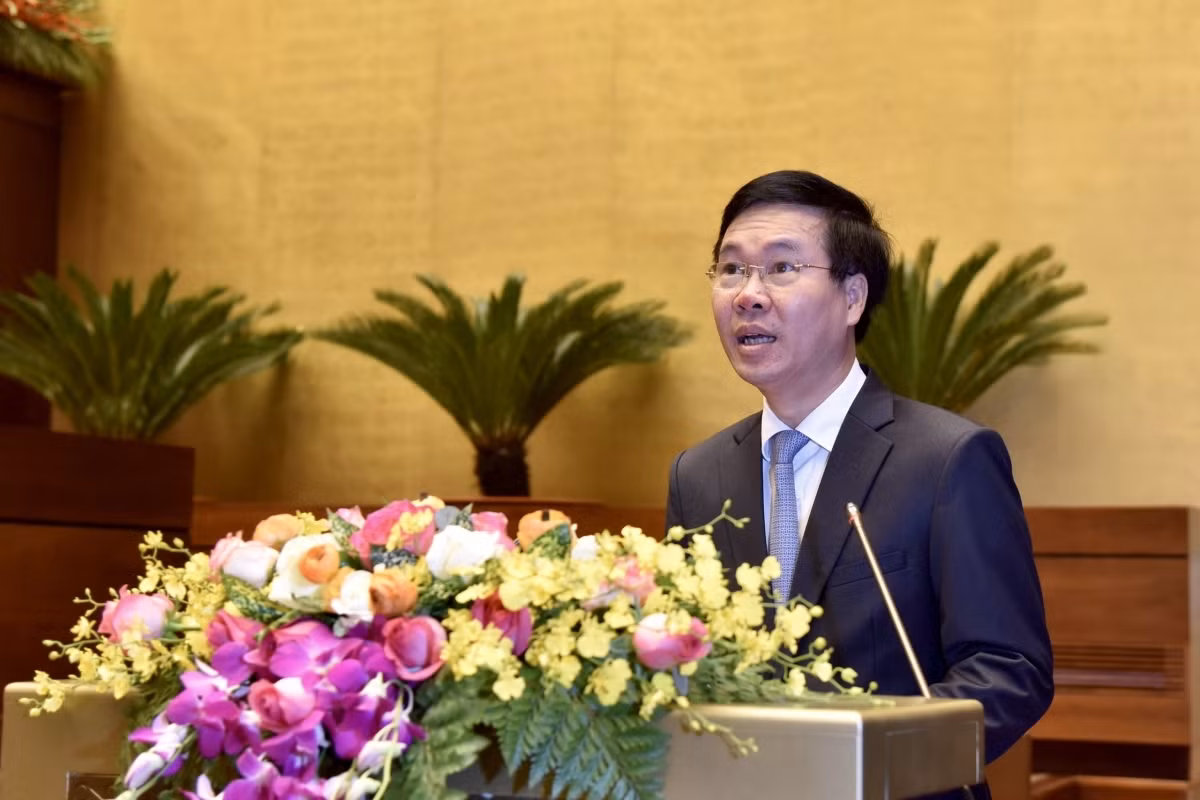 National conference popularising resolution of 13th National Party Congress ảnh 2 Vo Van Thuong, Poliburo member and Standing member of the Party Central Committee’s Secretariat, speaks at the conference.