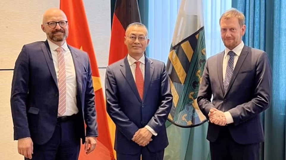vietnam expects stronger ties with germany s saxony state picture 1