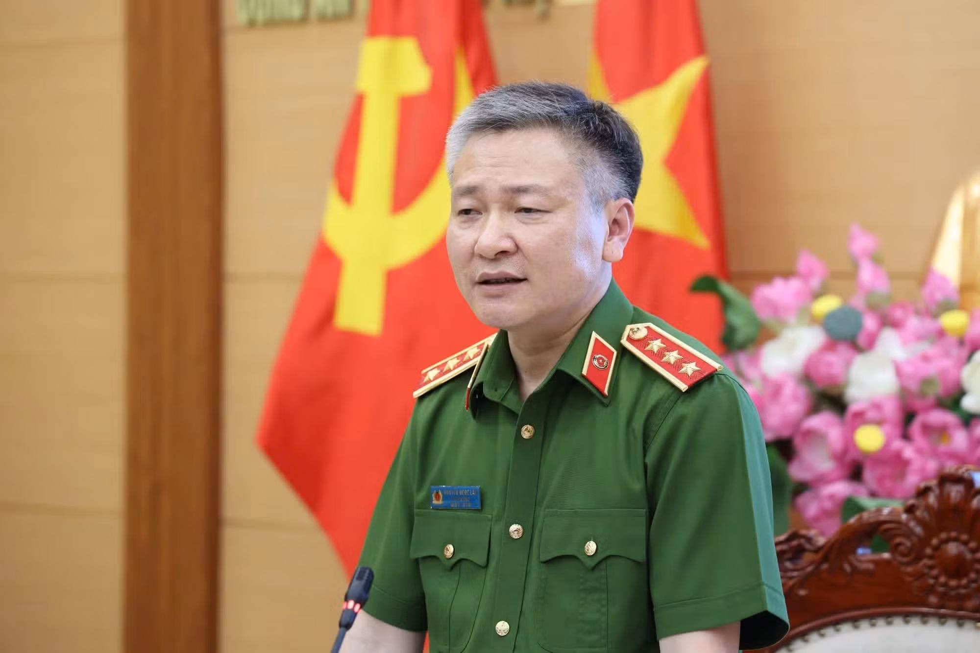 Deputy Minister Nguyen Ngoc Lam speaks at the event.