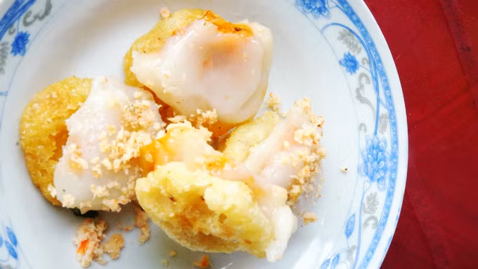 8 must-try dishes to give you a true taste of Hue - 5