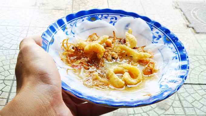 8 must-try dishes to give you a true taste of Hue - 4