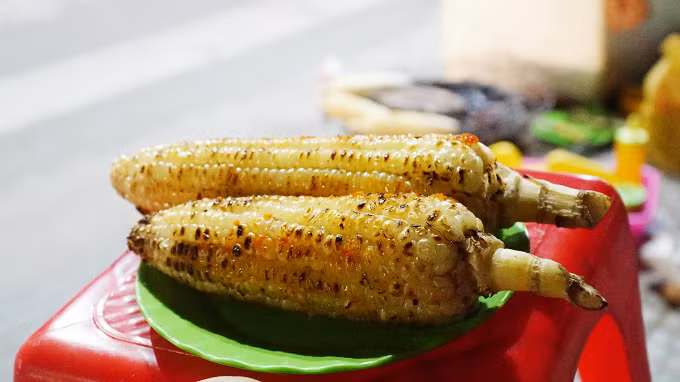 8 must-try dishes to give you a true taste of Hue - 3