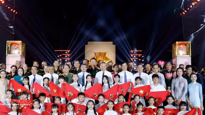 Key Party, State leaders attend live television programme honouring fallen heroes