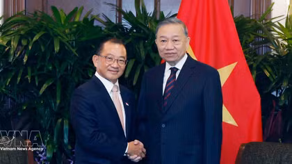 Top Vietnamese leader meets Singaporean Parliament Speaker