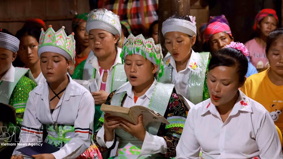 Digital transformation in religion: When religious teachings spread with a single tap