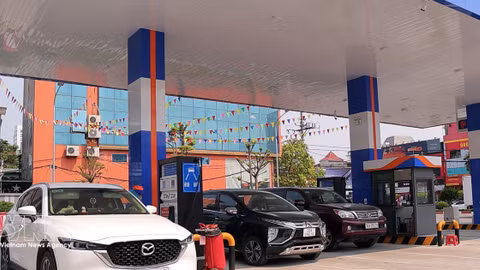 Carmakers confirm compatibility with E10 fuel ahead of nationwide rollout
