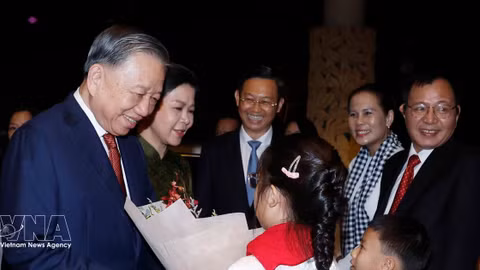 Top Vietnamese leader begins state visit to Singapore