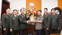 Deputy Minister Tran Quoc To visits MPS leader and former leaders
