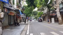 Hanoi street market left deserted as Mid-Autumn Festival draws near