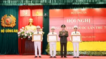 Senior public security officials presented with noble titles and orders