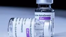 France, Hungary offer COVID-19 vaccines, rapid test kits to Vietnam