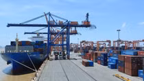 Official: Vietnam could achieve trade balance this year