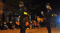 Dong Nai police support 900 unemployed to return home in Central Highlands