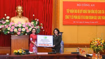 MPS receives donation for Comradeship Fund