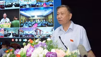 Minister To Lam meets with voters in Hung Yen