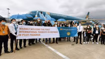 First foreign visitors arrive in Vietnam in new normal