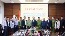 Training course on Lao language for counter-narcotics policemen opened