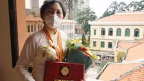 Female doctor honored as woman of the year