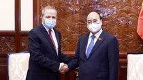 President hosts outgoing Algerian Ambassador