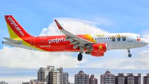 Vietnam to resume regular international air routes