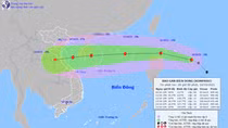Kompasu moves closer to East Sea, bringing torrential rains to many areas