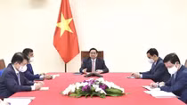 Government leader suggests AstraZeneca speed up vaccine delivery to Vietnam