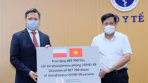 Vietnam receives nearly 2 million doses of COVID-19 vaccine donated by Poland, RoK