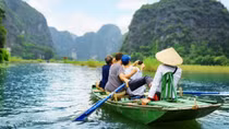 Vietnam to expand group of people entering Vietnam with vaccine passports