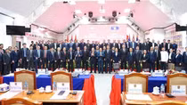 Vietnam assists Laos in building national population database