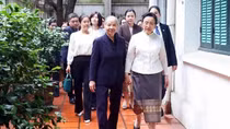 Lao leader's spouse visits late Party chief's widow
