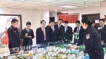 Deputy Minister Tran Quoc To takes field trips to local police units