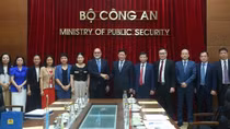 Deputy Minister Le Quoc Hung receives UNODC representative