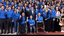 PM urges youth to pioneer in digital transformation
