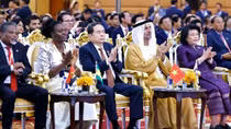 Vietnamese, foreign top legislators pay courtesy calls to Cambodian leaders