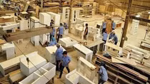 US extends investigation into wooden cabinets from Vietnam