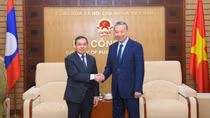 Minister To Lam receives outgoing ambassador of Laos