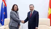 Minister To Lam receives outgoing New Zealand Ambassador