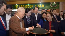 Top Party leader pays pre-Tet visit to Thai Nguyen