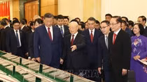 Vietnam, China sign 36 cooperation documents