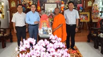 Tra Vinh officials congratulate local Khmer on Sene Dolta Festival