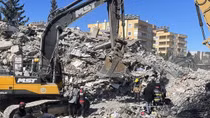 Vietnamese rescue police continue rescue mission in a new site