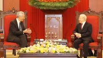 Party leader hosts Singaporean PM