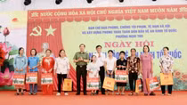 Deputy Minister Le Van Tuyen attends “All People Protect National Security” Festival in Nghe An