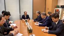 Minister To Lam meets former Japanese Prime Minister and other Japanese officials