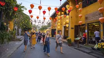 Vietnam welcomes over 5.5 million foreign arrivals in first half